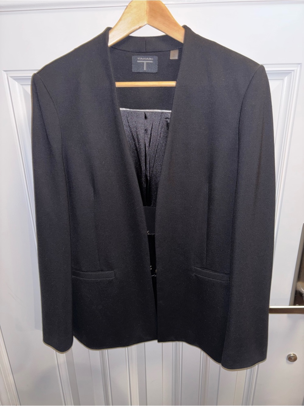 Tahari Black Open-Front Collarless Blazer